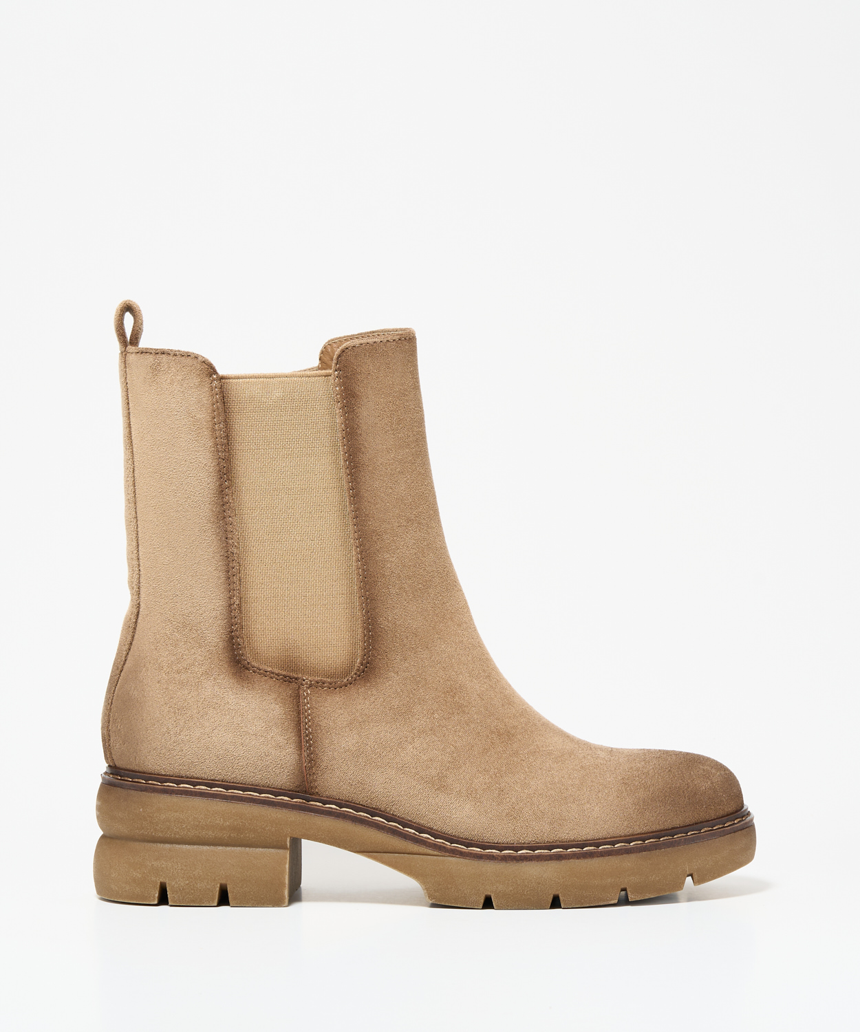 Botim Chelsea image number null